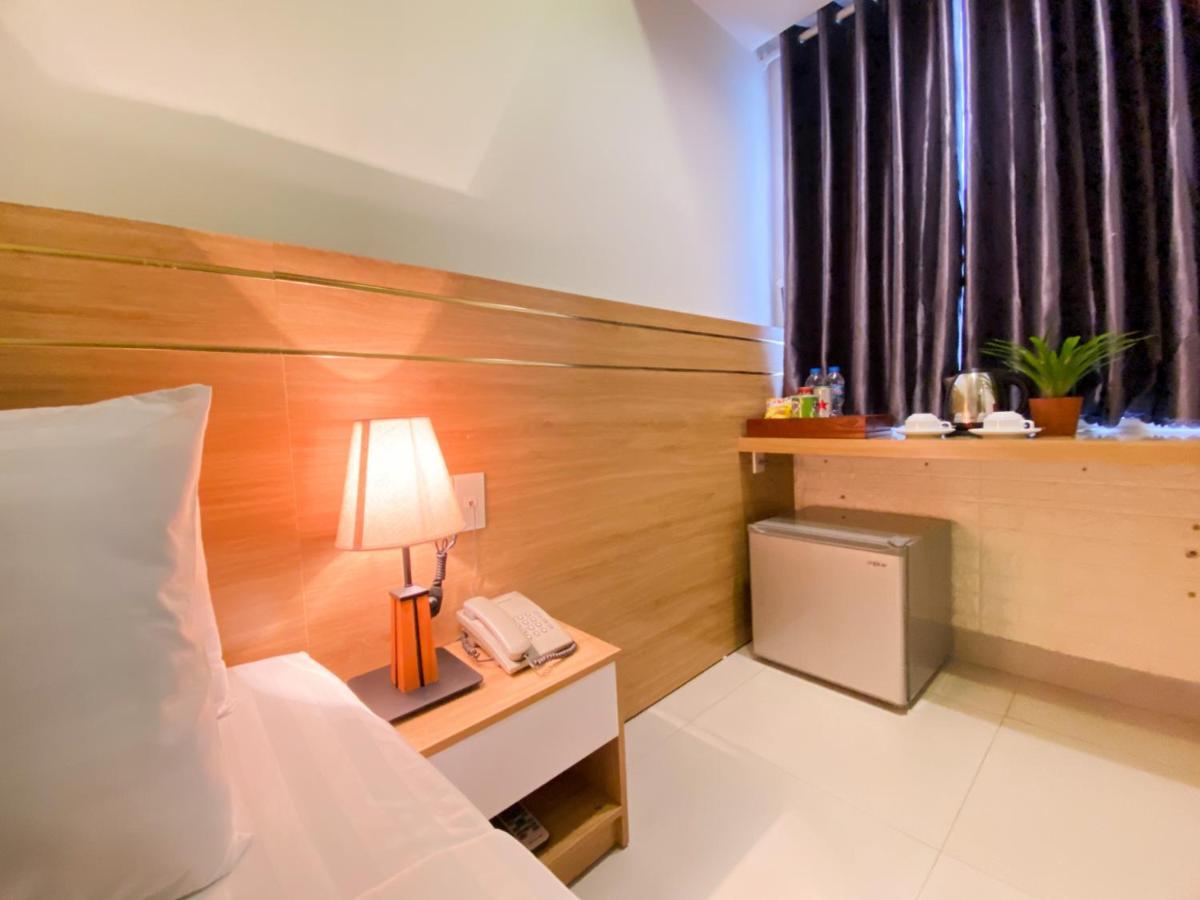 Olwen Hotel Nha Trang Buitenkant foto
